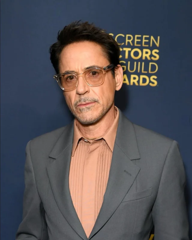 Od Hollywooda do ulic Los Angelesa. 😎 

👉🏻 Garret Leight je izbira tistih, ki vedo, da pravi stil ne potrebuje logotipa. 🤫

#garrettleight #optikapoljsak #soncnaocala